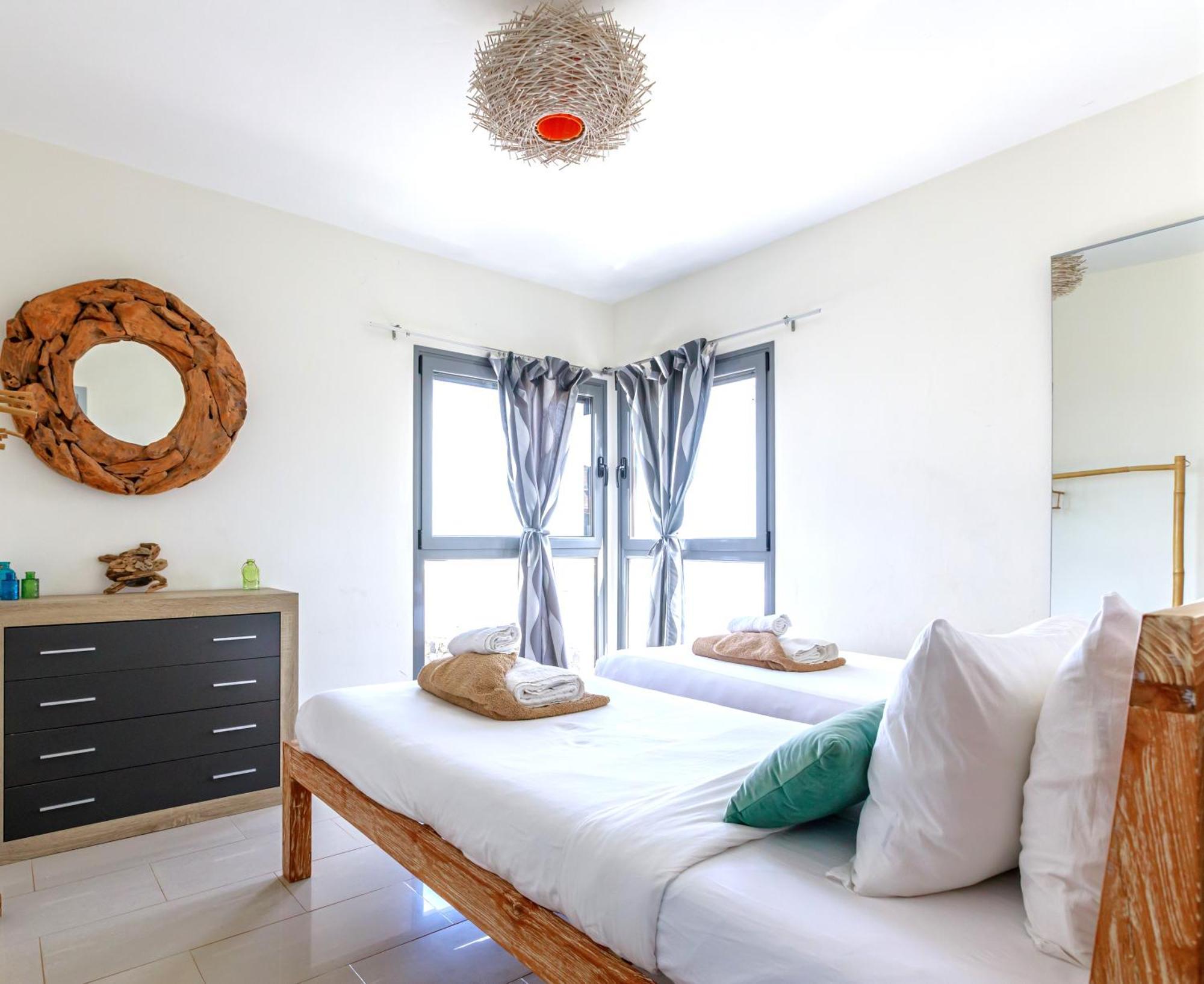 Luxus Villa Mit 5 Schlafzimmern, Heated Pool, Ps4, Fitnessraum Табайеско Экстерьер фото